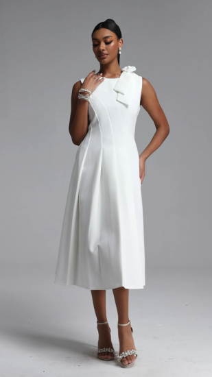 Oana Sleeveless Floral Applique Pleated Midi Bandage Dress