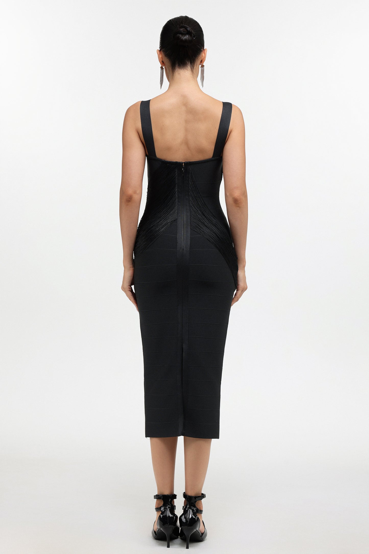Dasaka Classic Contour Sleeveless Fringe Bandage Maxi Dress