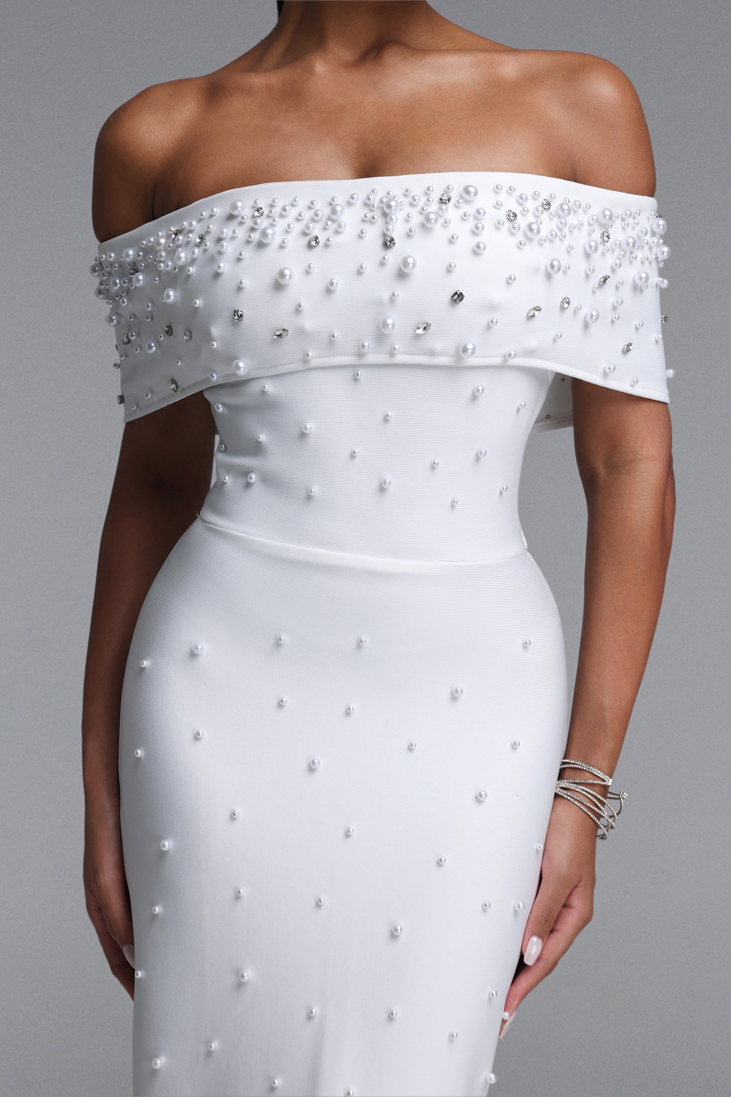 Isme Elegant Contour Off Shoulder Pearl Rhinestone Bandage White Maxi Dress