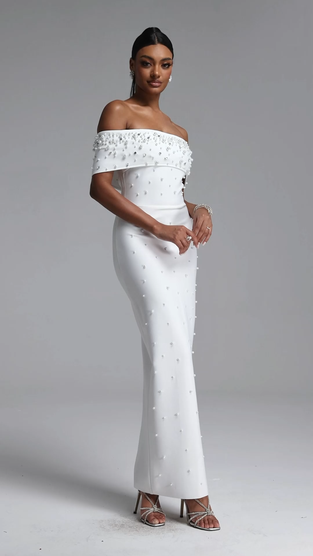 Isme Elegant Contour Off Shoulder Pearl Rhinestone Bandage White Maxi Dress